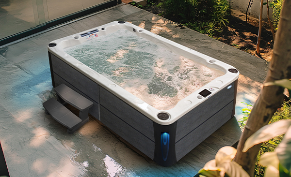 Deck Series Beaverdale hot tubs for sale